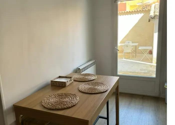 Appartement A Pie De Calle *